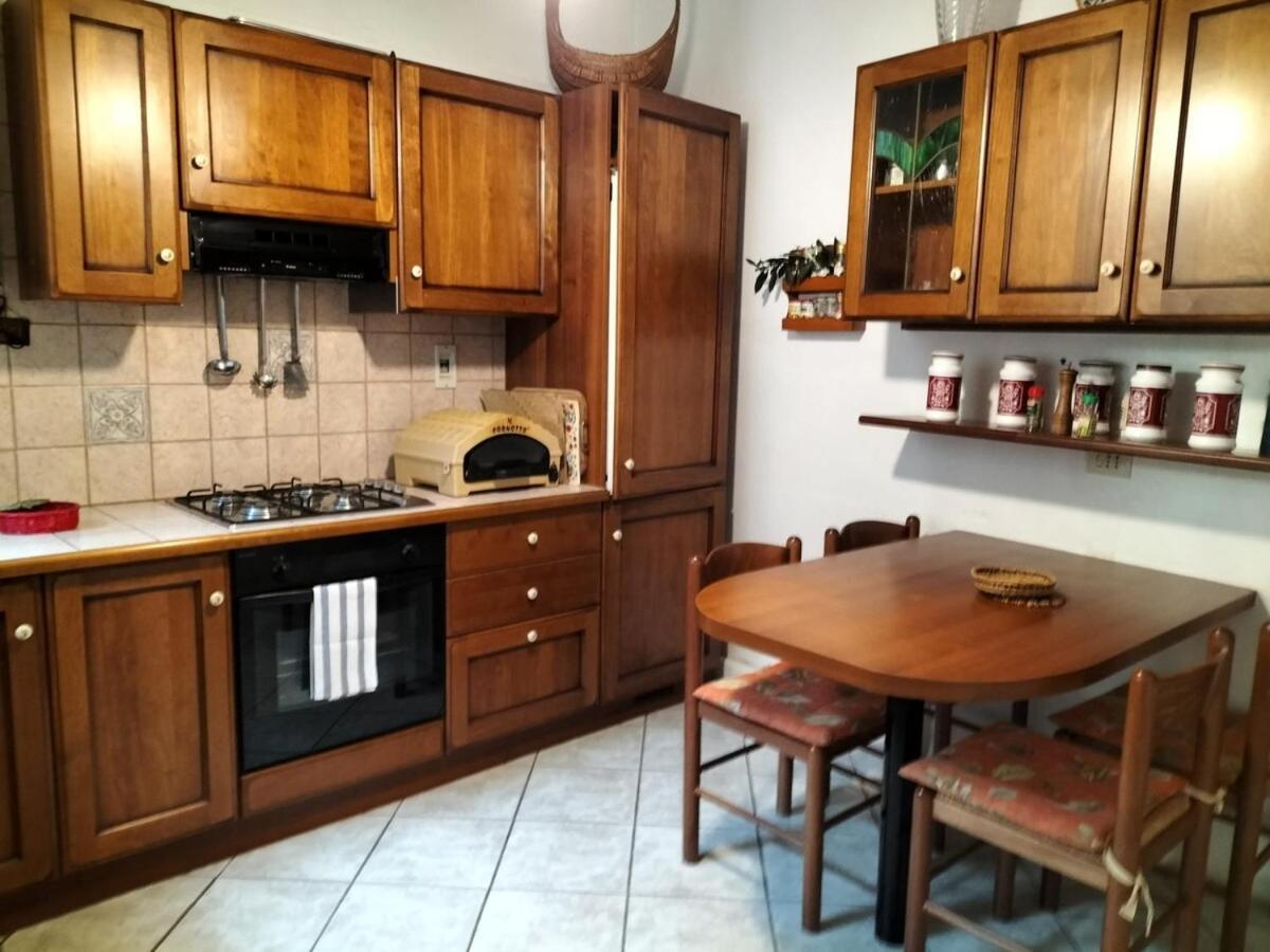 Gio'S House Vintage Style Apartment Stresa Bagian luar foto
